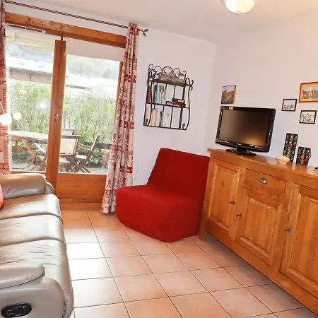 Daire T3 Avec Piscine, Terrasse Et Parking A Samoens, Proche Centre Et Ski-bus - Fr-1-624-63